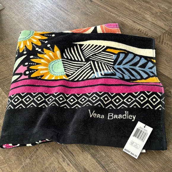Vera Bradley Kauai Floral Oversized Beach Towel, 100% cotton, OEKO-TEX 33"x66 - Picture 1 of 6